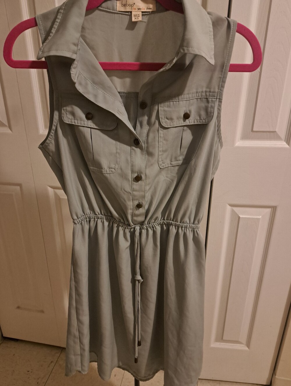 BeBop Sleeveless Button-Front Shirt Dress in Light Sage